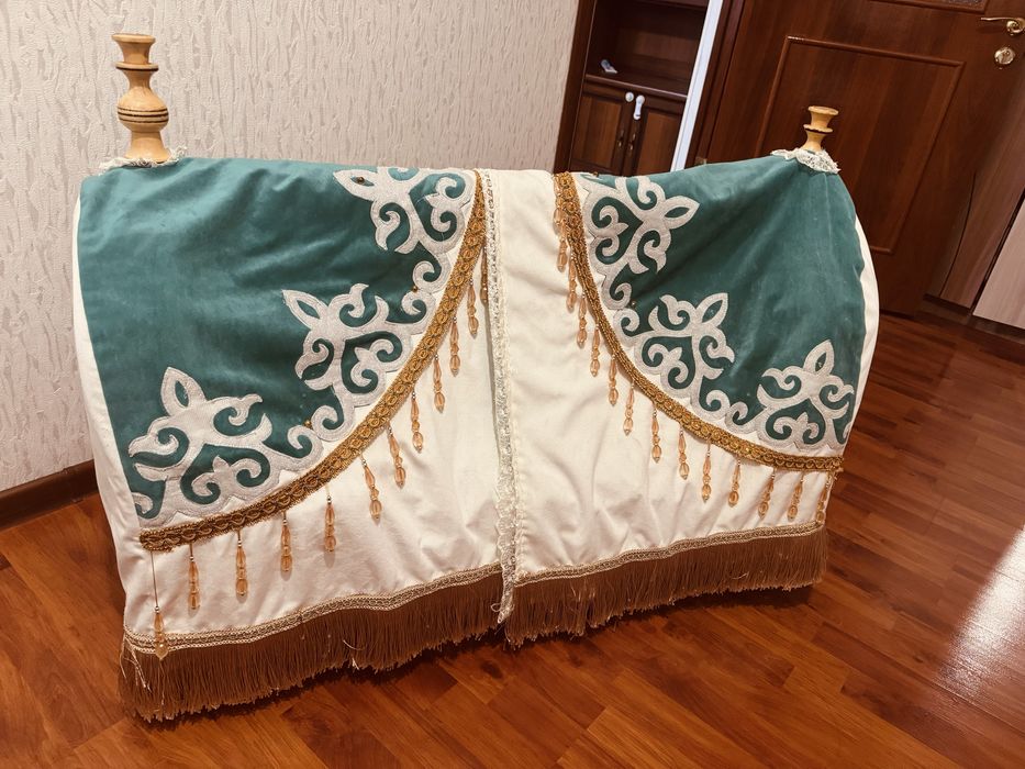 Бесік, колыбель(детская кроватка)