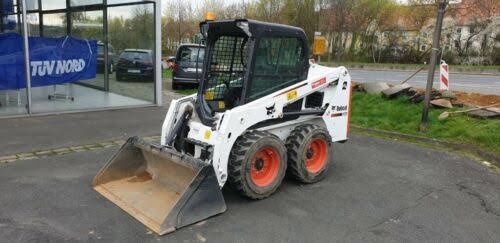 Utilaje excavator mini bobcat bascule pt lucrări constructii