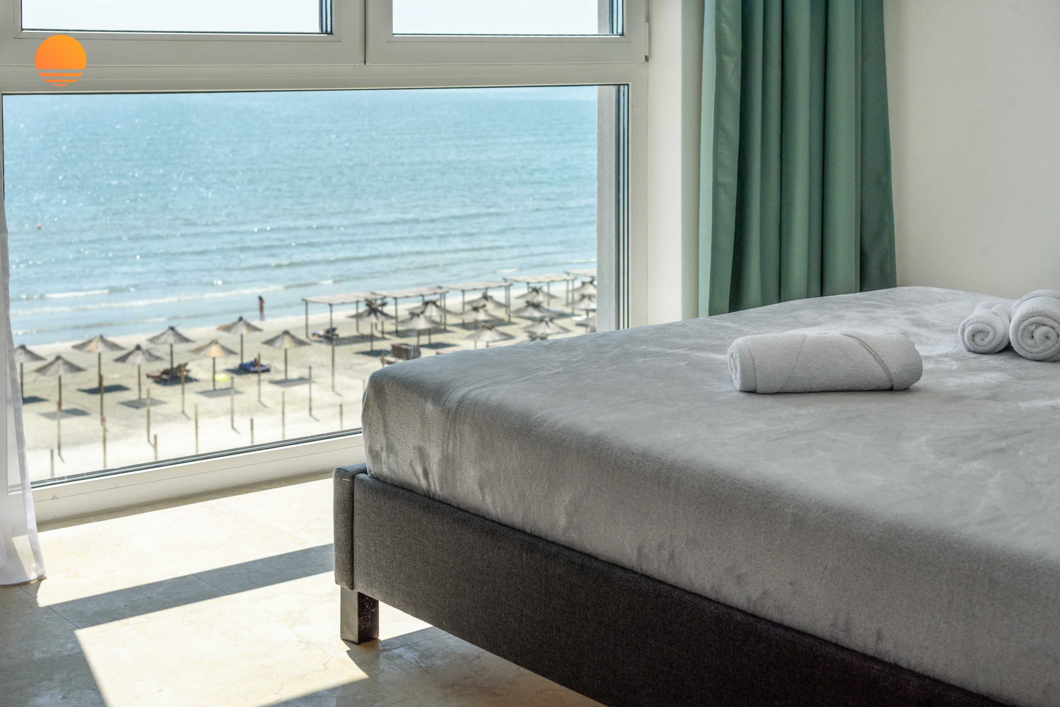 Cazare Azzurro Beachfront vedere la mare - Mamaia Sat - ByChoice