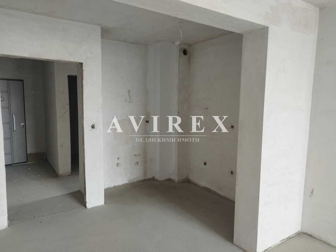Продава се Тристаен апартамент в Пловдив, Гагарин - 126 кв.м за 1172 €/кв.м - Снимка #11