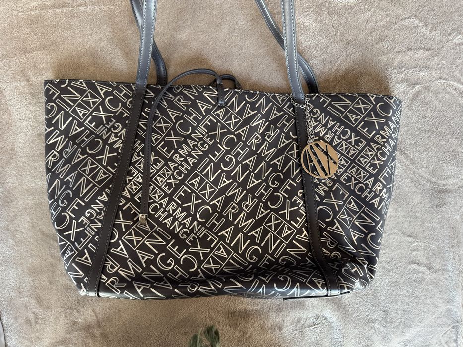 Чанта Armani Exchange