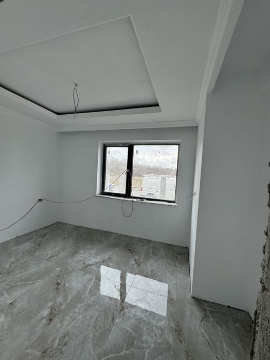 Vand Casa in Navodari cartier midia-sat . Teren proprietare