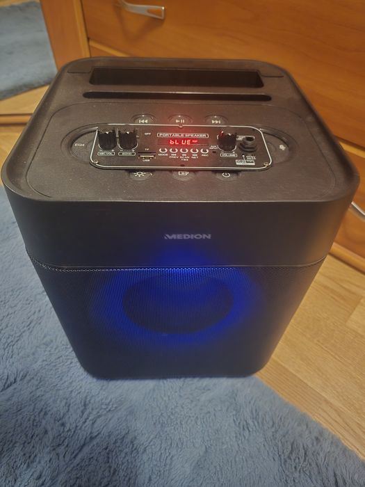 Vând boxă portabila