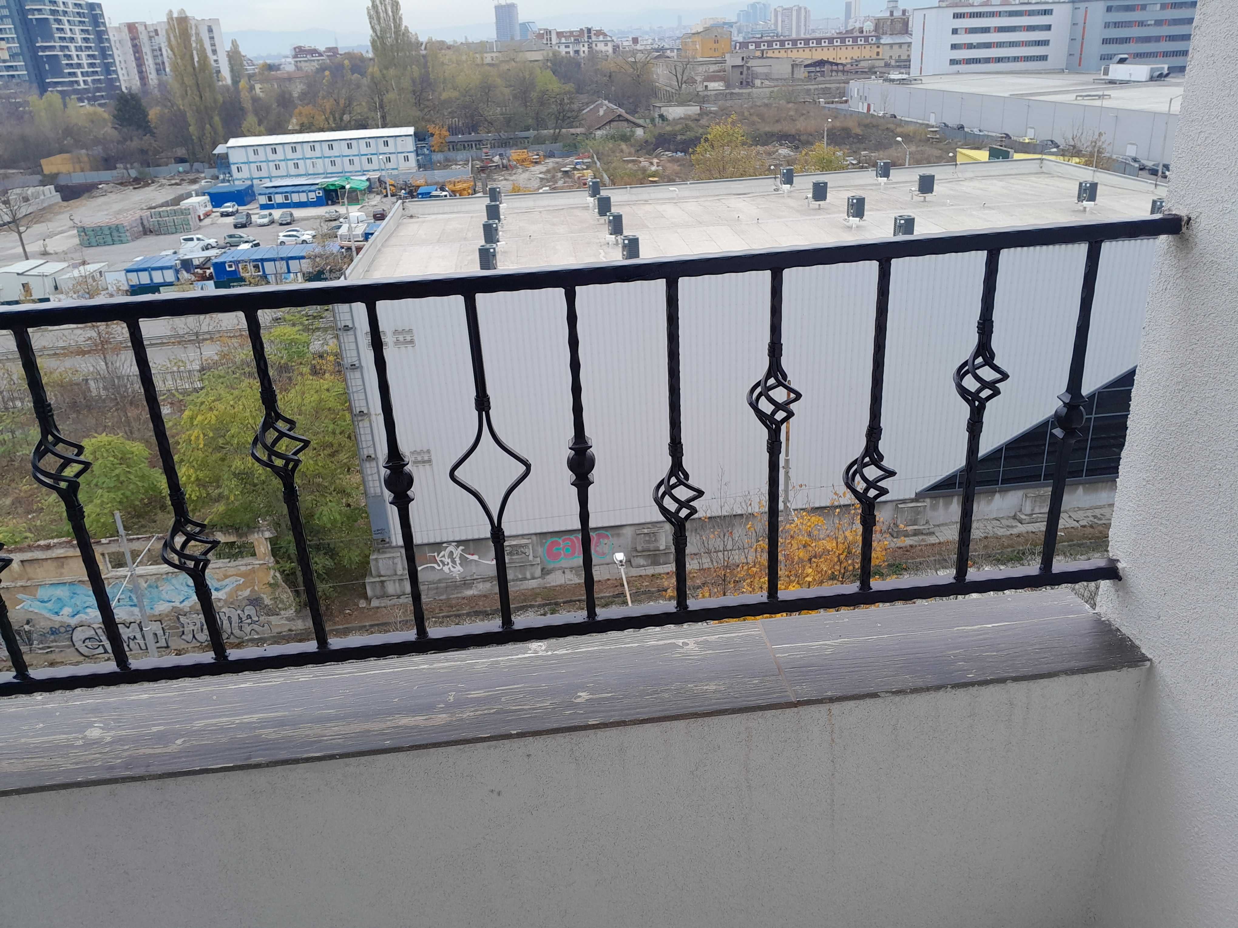 Парапети за стълбища и тераси от ковано желязо