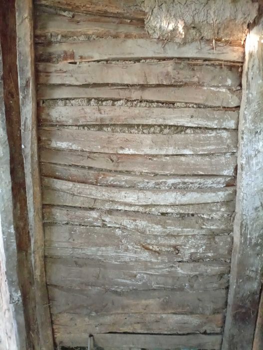 Vând lemn vechi recuperat de salcâm