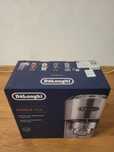 Espressor Delonghi EC685M sigilat