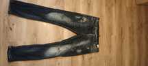 Blugi dsquared2 200 lei