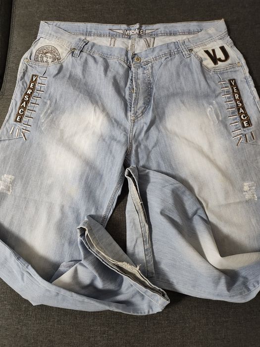 Blugi Versace pentru barbati