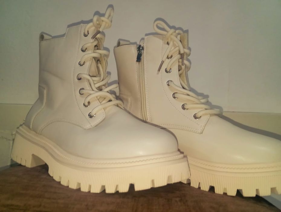 Продам полу сапожки