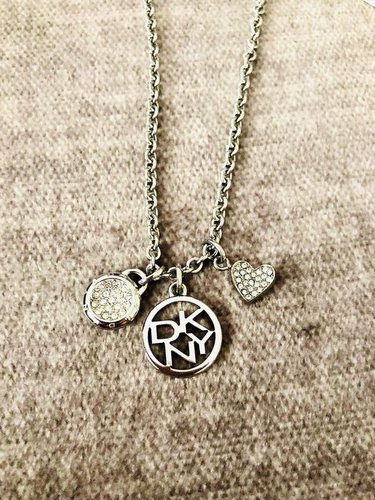 Colier DKNY Otel inoxidabil nou, cu cutie