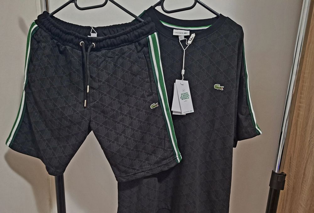 Compleu NOU bărbați Lacoste, mărimea XL