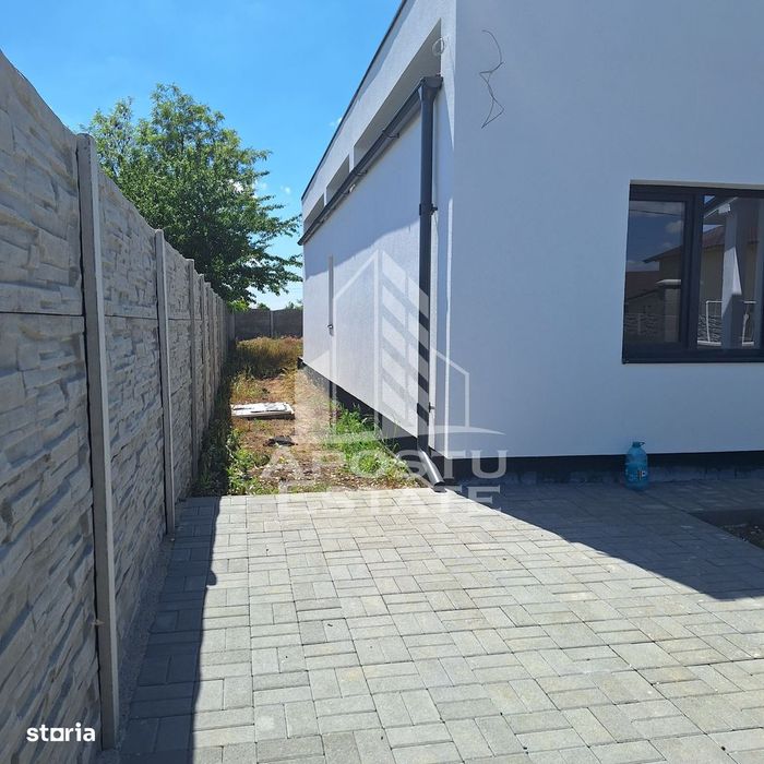 Duplex in Bucovat