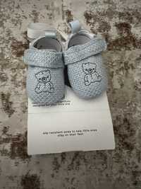 Vand pantofiori nou nascuti
