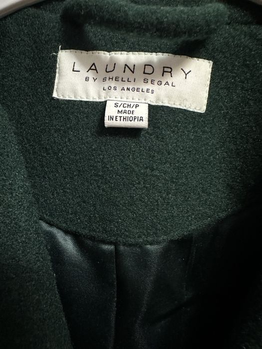 Продаю пальто новое от laundry by Shelly Segal