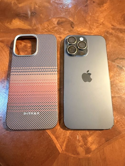 Iphone 16 Pro Max, 256GB, negru + casco valabil Altex