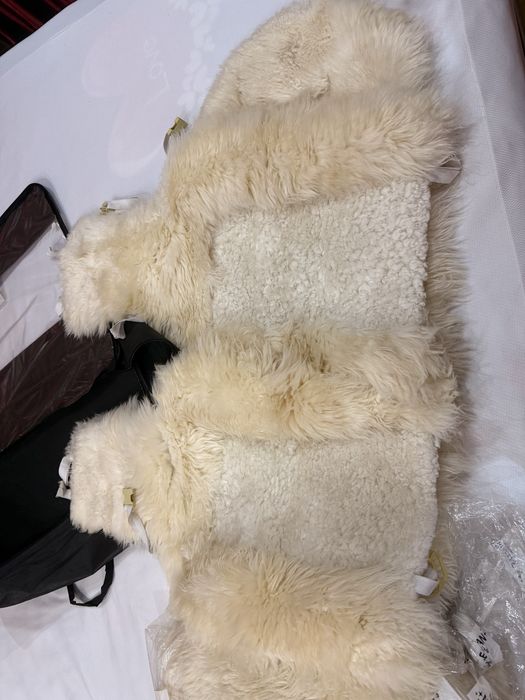 Продается чехол для машин натуральный мех для