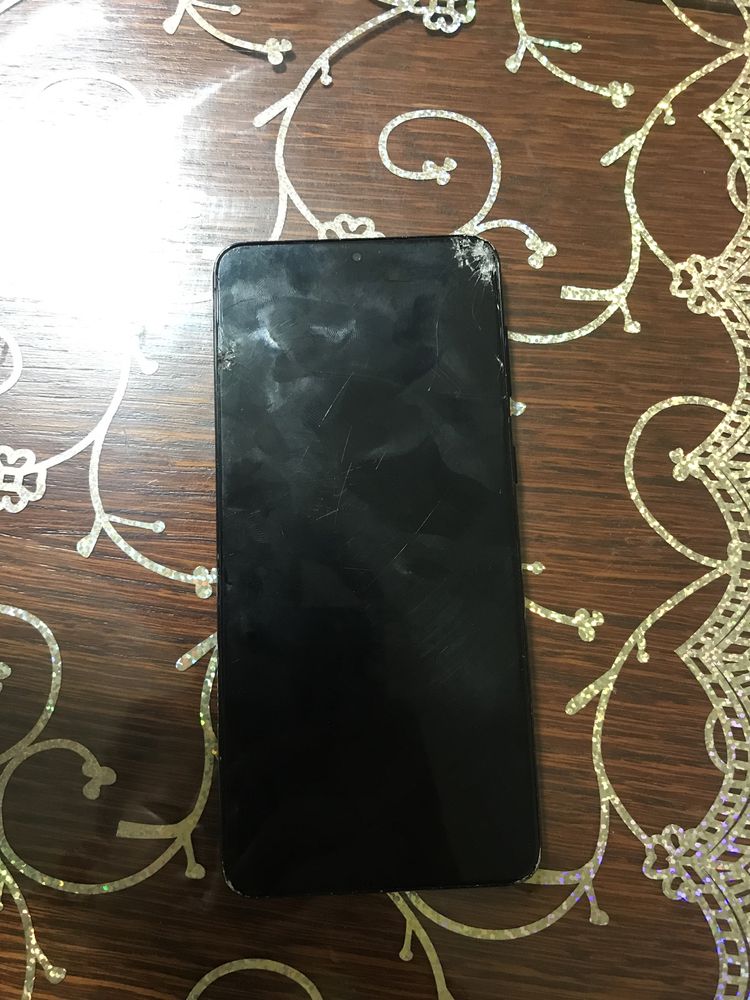 Samsung S21+Самсунк С21+