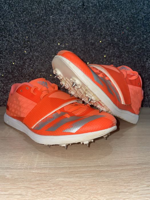 Продам шиповки Adidas