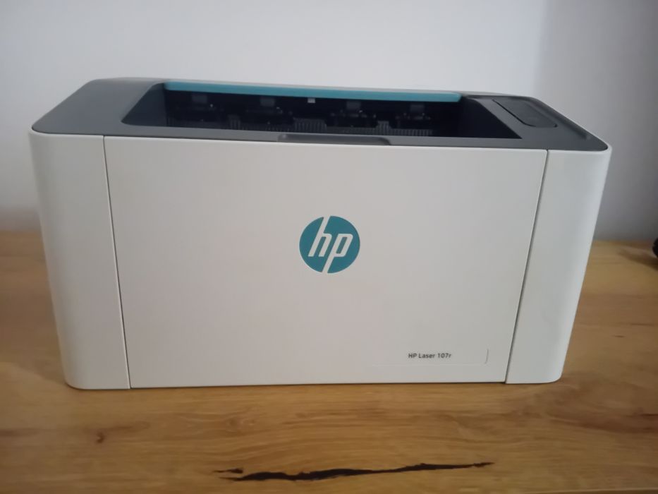 Imprimanta color cu laser hp noua