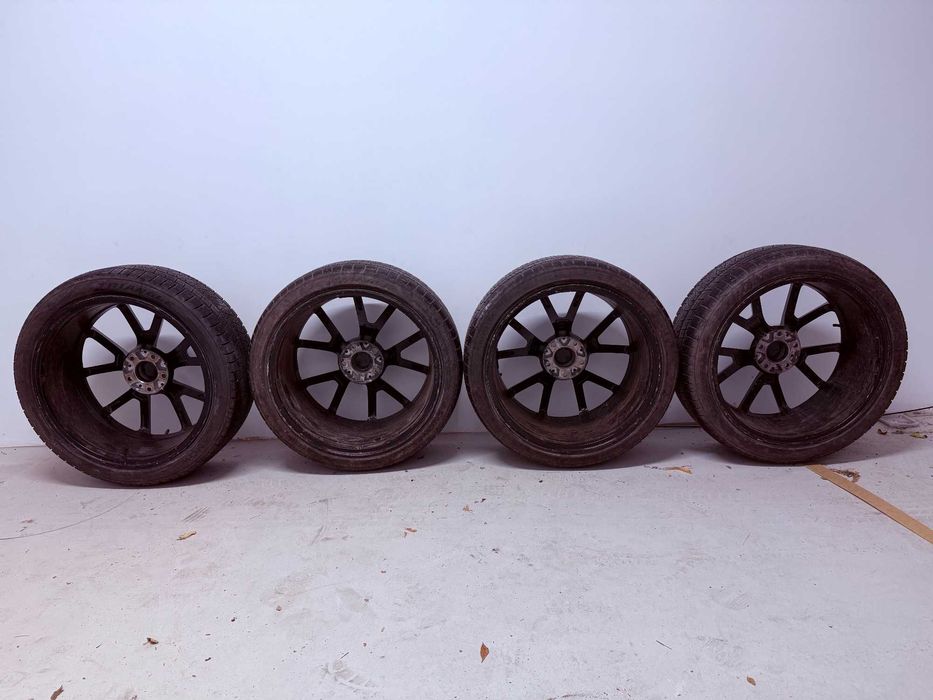 Гуми 245 40 20 и 275 35 20 с джанти 5х120  спорт пакет