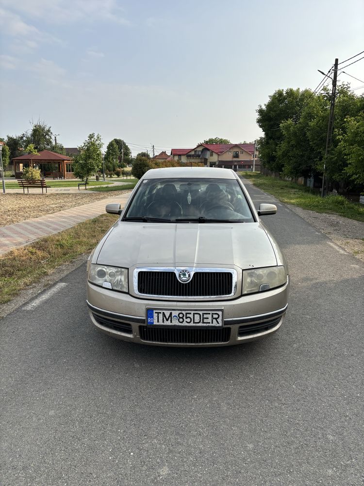 Vand Skoda Superb 1
