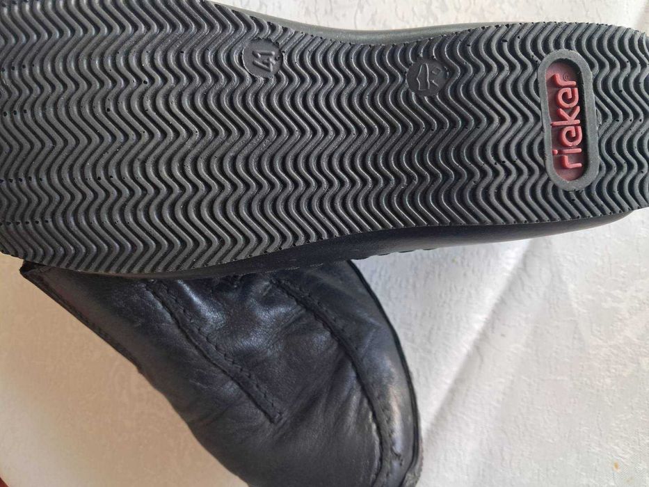 дамски обувки, естествена кожа, затворени, меки и удобни.