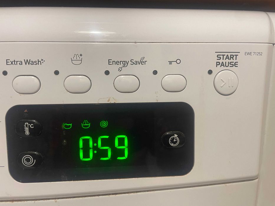 Пералня Indesit EWE71252  7kg