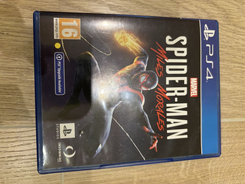 Продавам SPIDER-MAN MILES MORALES PS4 става и за PS5