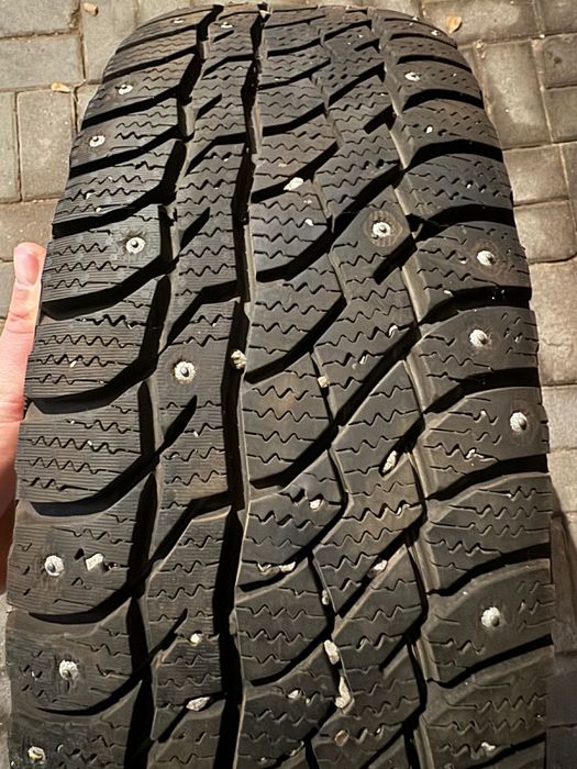 Viatti Bosco Nordico V-523 215/70 R16 100T c шипами