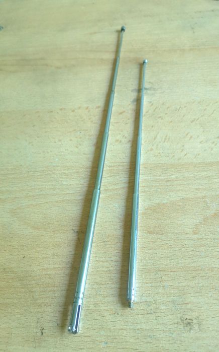 Antenă telescopica radio