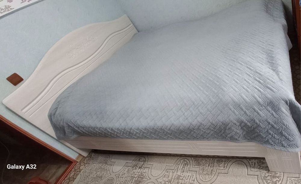 Продам кравать двухспальный