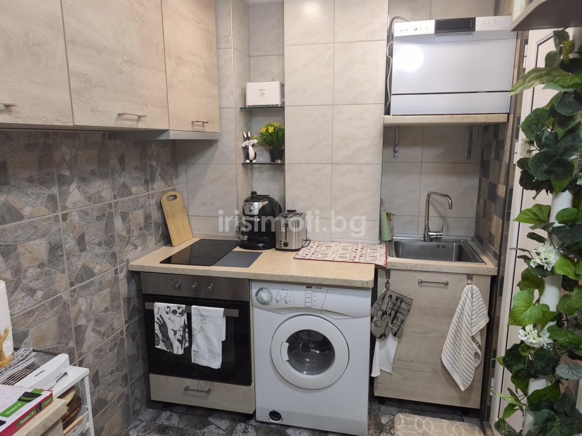 Продава двустаен, €125000, 45кв.м. в Люлин 1