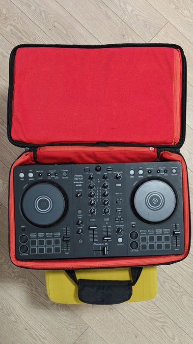 Контроллер Pioneer DDJ-FLX4