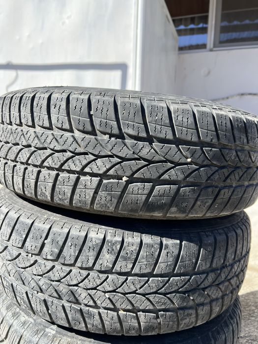 Set jante (cu cauciucuri si capace)- pe 15