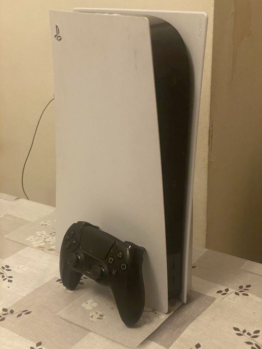 консоль Playstation 5