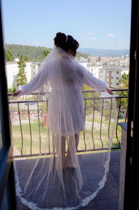 Mireasa rochie din Colectia Andre Nicolas model 2023 material tafta