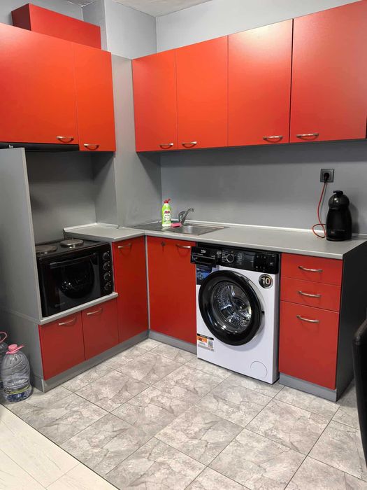 Под наем  2 стаен - район Колхозен пазар