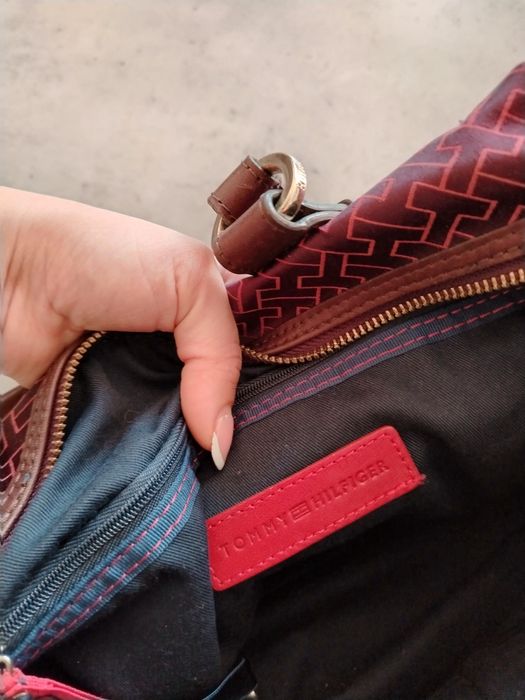 Кожена чанта Tommy Hilfiger