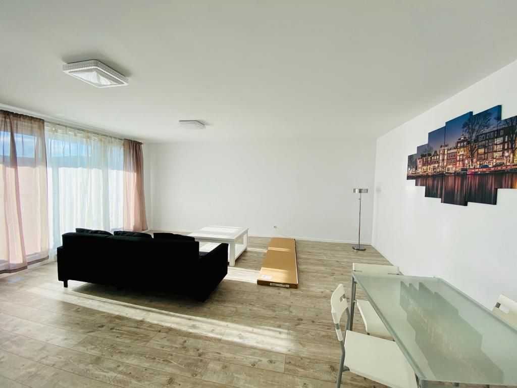 Penthouse etaj 10, 3 camere, 2 bai, 95mp utili, terasa 27mp, 2 parcari
