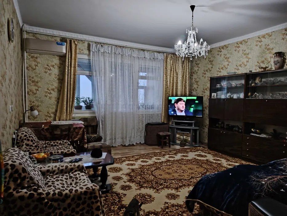 Продаю квартиру в Яшнабадском районе Асалобод 2, рынок Кадышева 3х ком