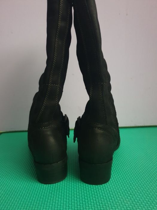 Черни кожени (набук) ботуши Salamander