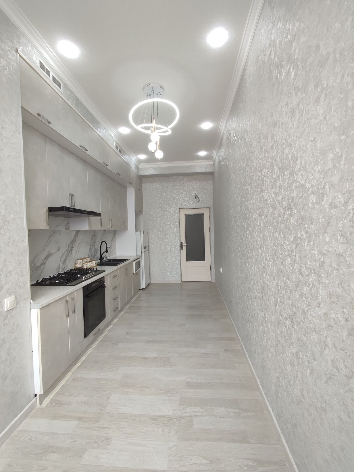 Продается квартира в Ташкенте 3-комнатная