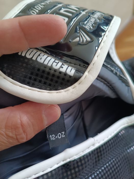 Manusi de box ARMURA  + bandaje incluse greenhill