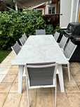 Masă de grădină GardenArt (2m) + 8 scaune – stare excelentă