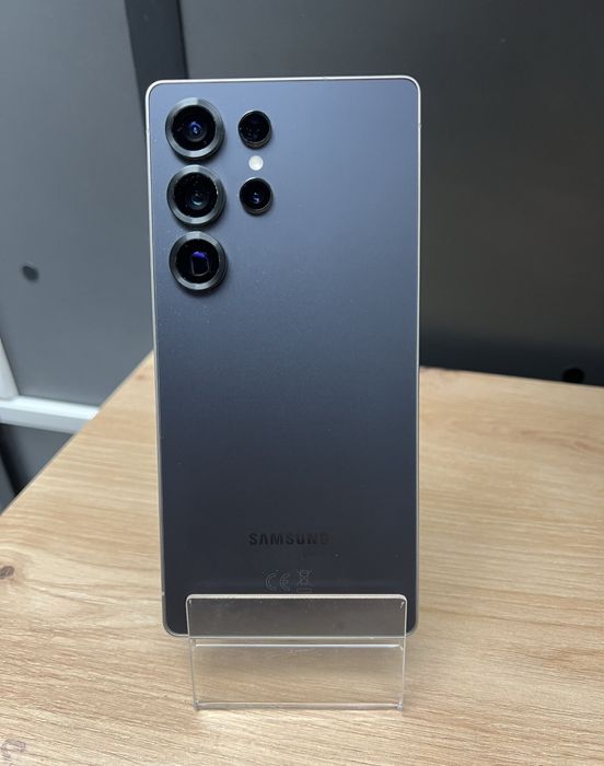 Vând sau Schimb Samsung Galaxy S25 ULTRA