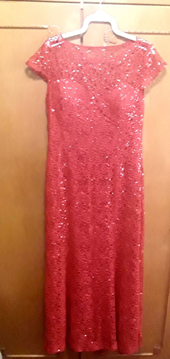 Rochie de ocazie rosie dantela cu paiete - marime 44