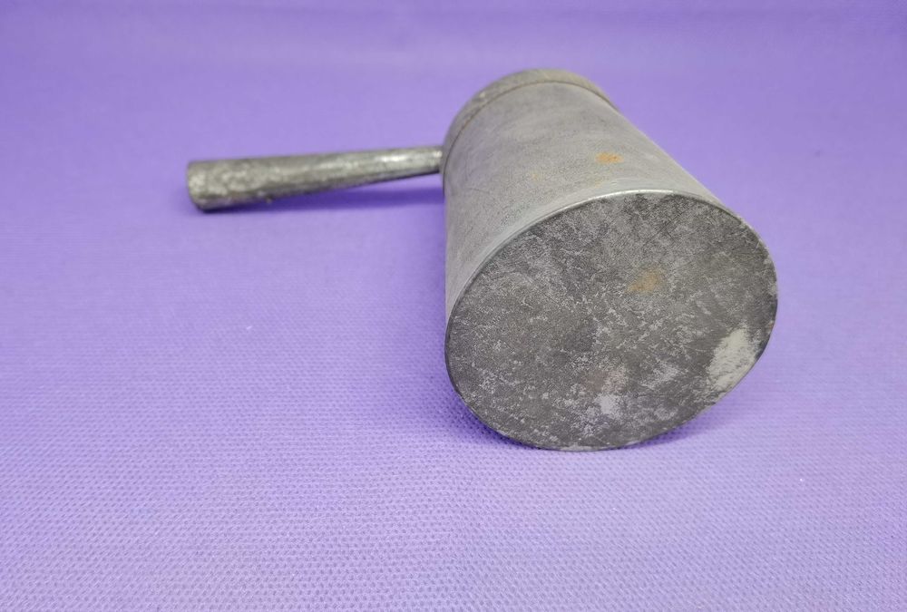 Продавам нещата от снимката-клещи за чапраз,ножици, кубинка,кафеварки