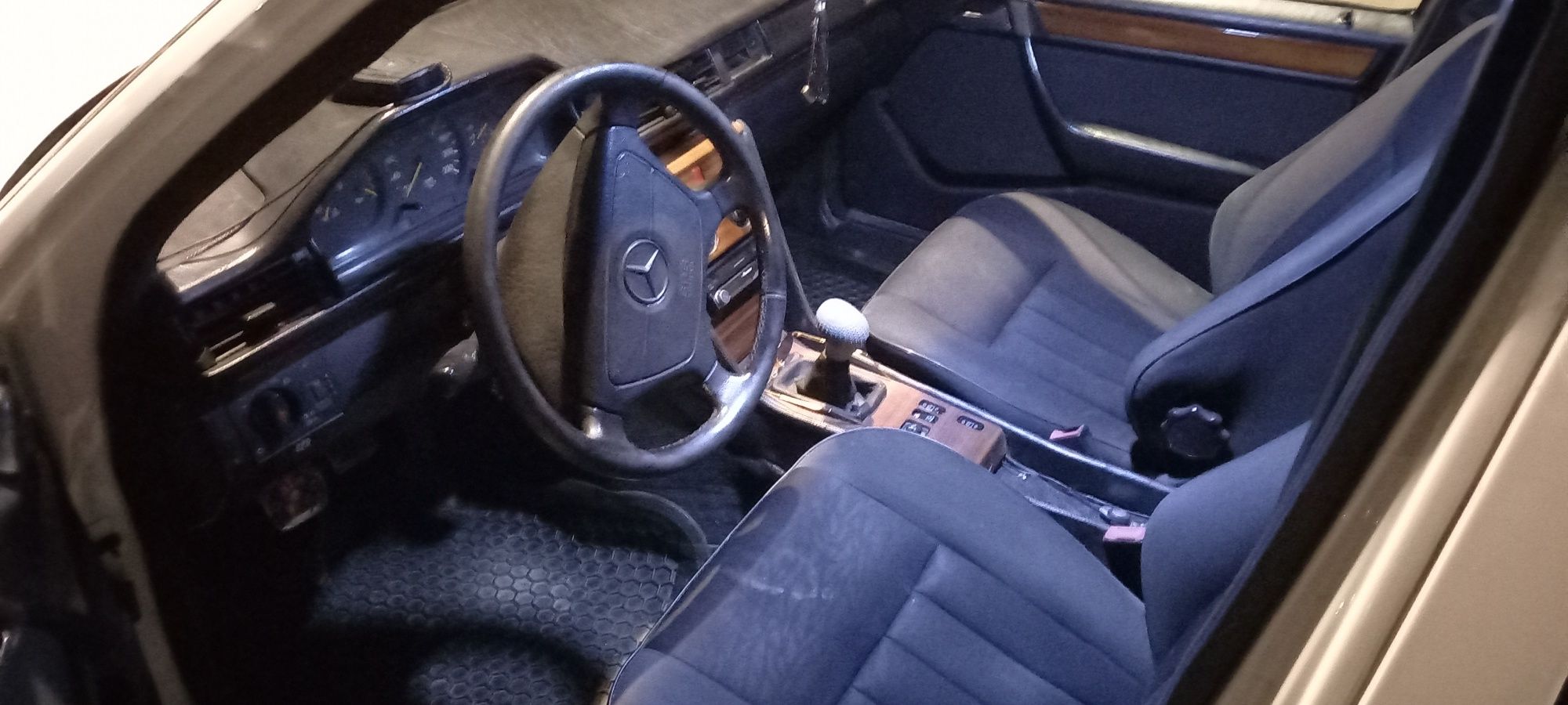 Mersedez benz w124 sotiladi obmenam bor