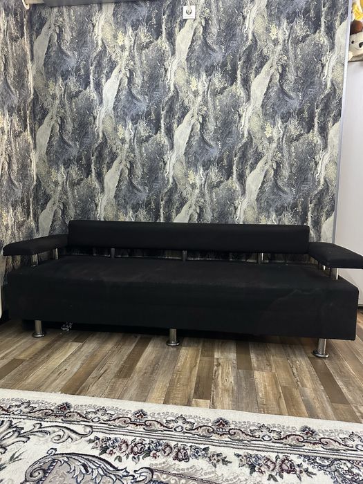 Продается диван б/у 2метра/65см