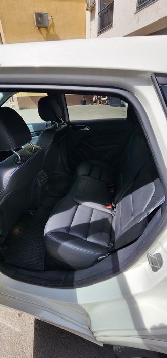 Mercedes B class electric (masina electrica)